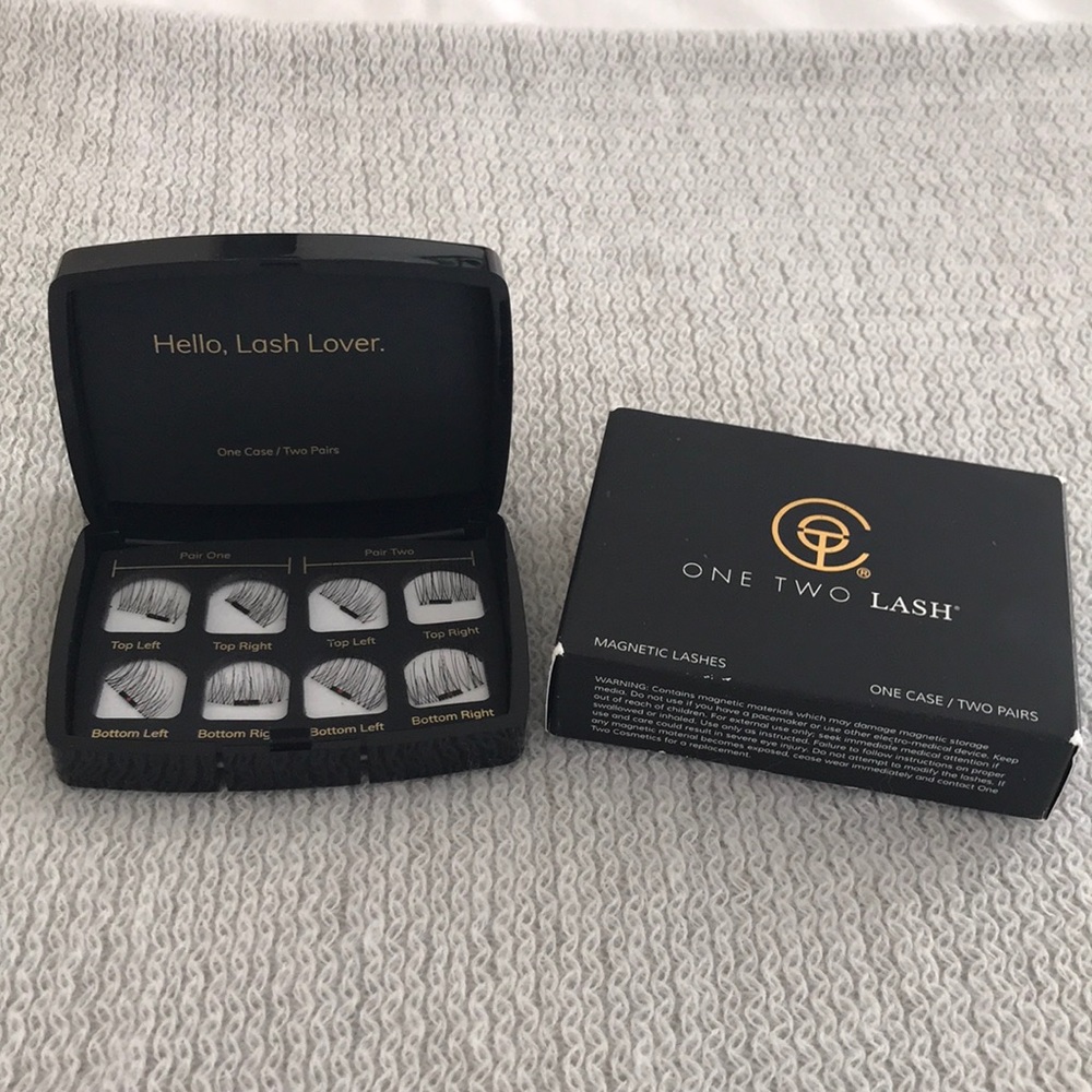 One Two Cosmetics Magnetic Lashes - 2 pairs